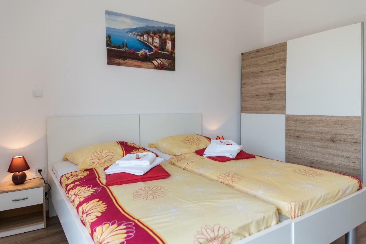De Luxe Apartment Mediteran 1**** Zaton  Eksteriør billede